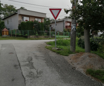 I. etapa výmeny a opravy zvislého dopravného značenia v obci